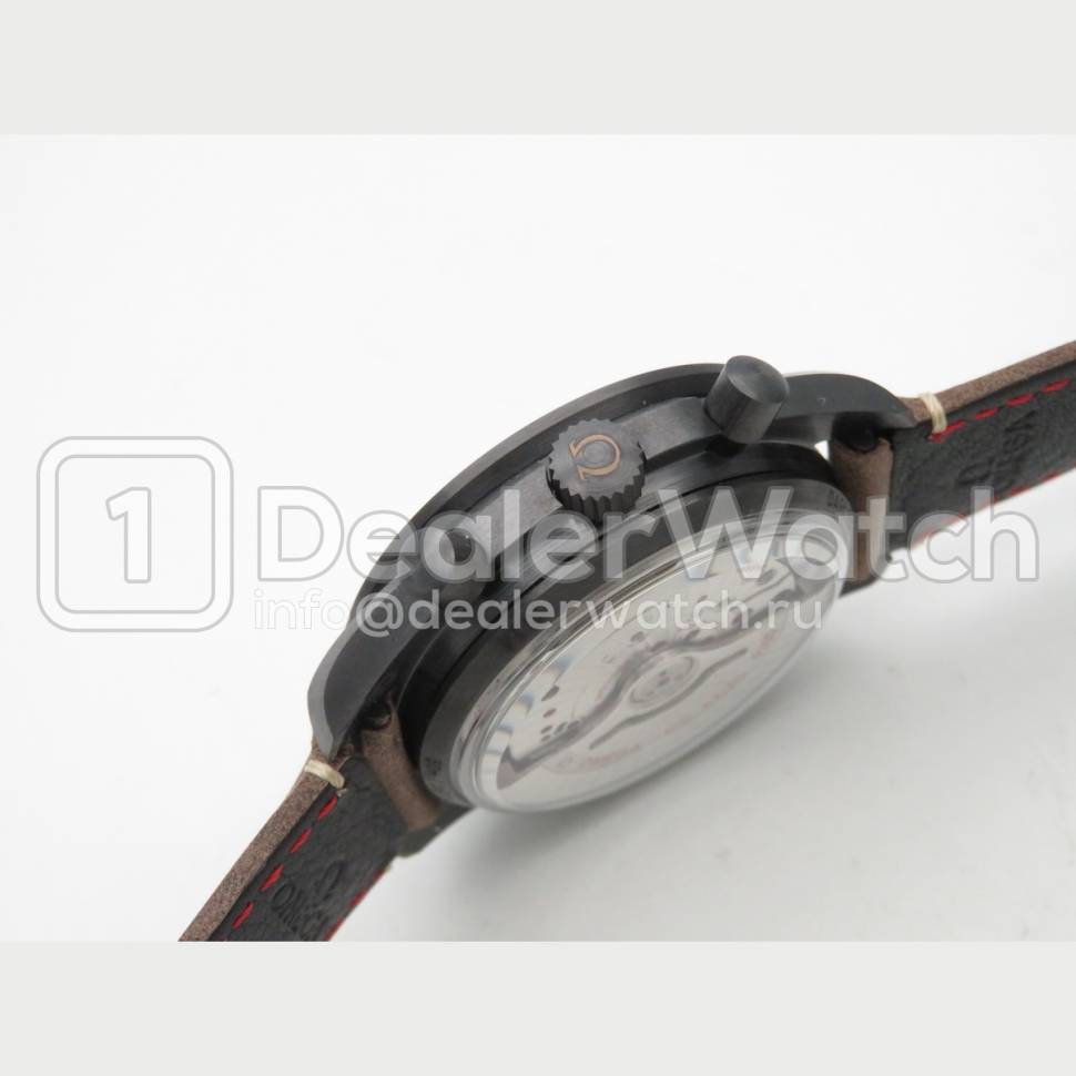 Часы Omega Speedmaster Moonwatch Co-Axial Ceramic