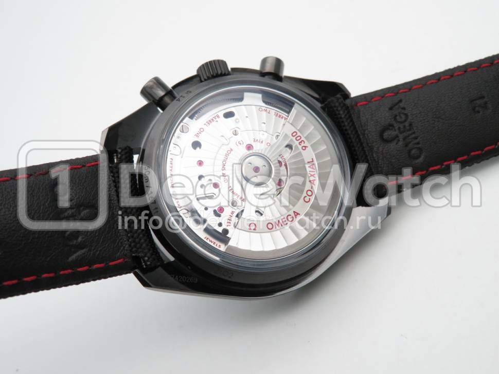 Часы Omega Speedmaster Moonwatch Co-Axial Ceramic