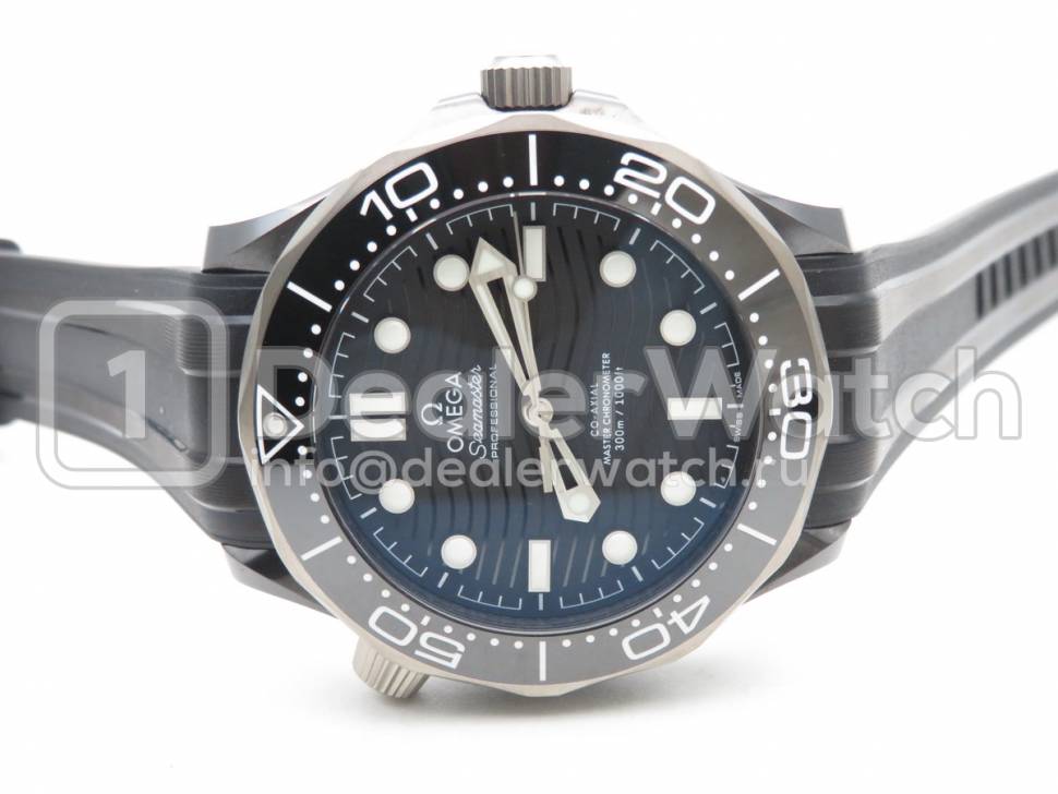 Часы Omega Diver 300M Co-Axial Master Chronometer 43.5 Ceramic 210.92.44.20.01.001