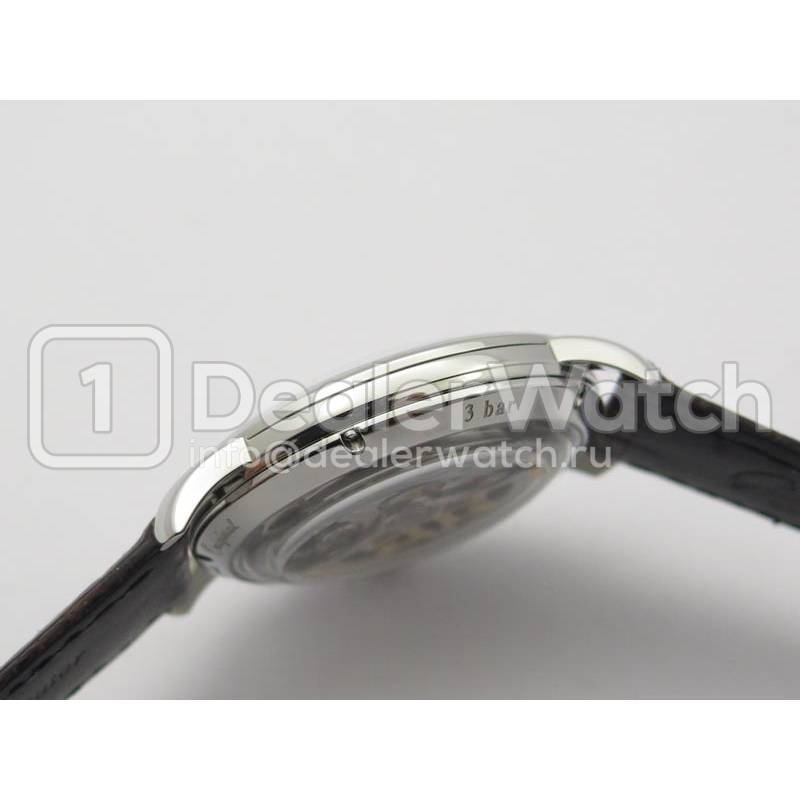 Часы Glashutte Original Sixties Iconic Red 1-39-52-07-02-01