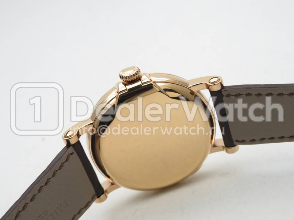 Часы Patek Philippe Calatrava 5153R-001