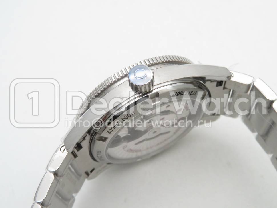 Часы Omega Seamaster 300 Master Co-Axial Spectre