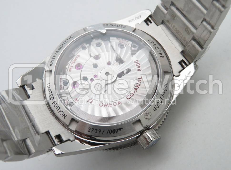 Часы Omega Seamaster 300 Master Co-Axial Spectre