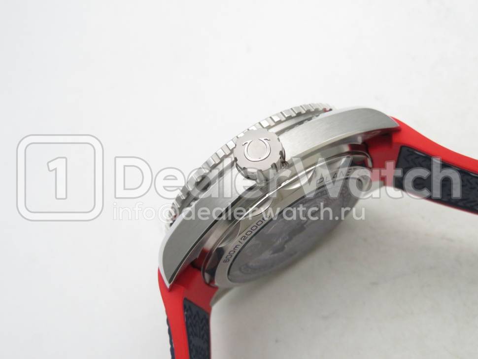 Часы Omega Seamaster Planet Ocean 600M Co-Axial 43.5 Master Chronometer America's Cup 215.32.43.21.04.001