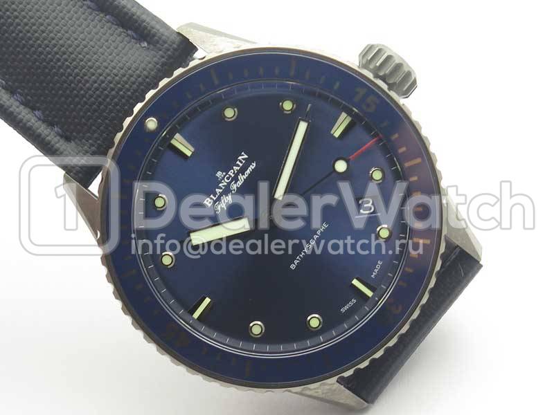 Часы Blancpain Fifty Fathoms Bathyscaphe Ceramic