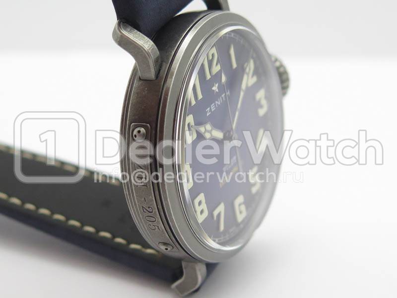 Часы Zenith Pilot Type 20 Extra Special 40mm 11.1942.679.53.C808
