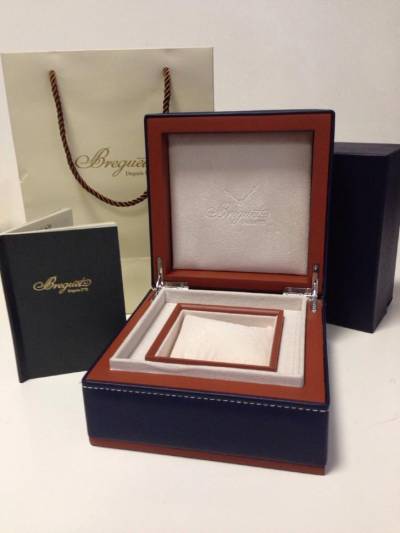 Коробка BREGUET