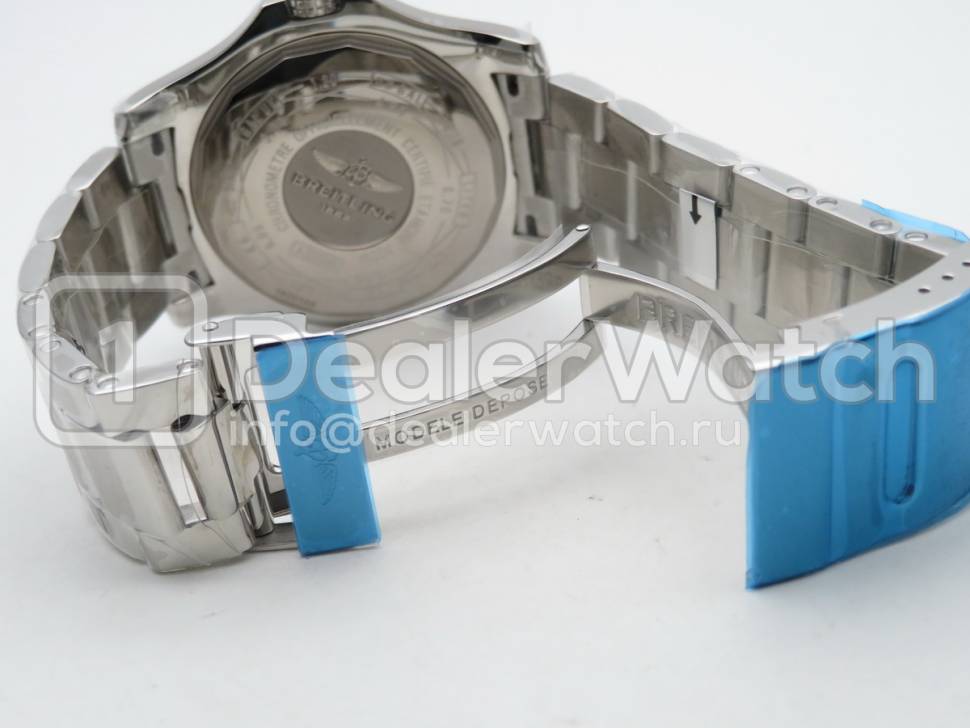 Часы Breitling Avenger II GMT