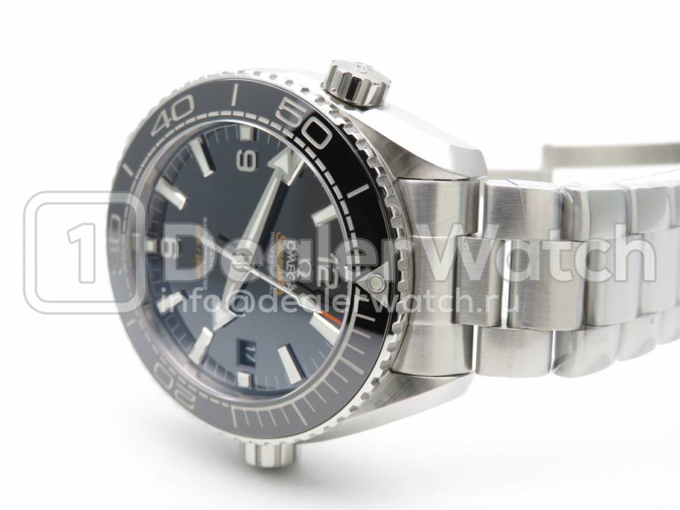 Часы Omega Seamaster Planet Ocean 600M 215.30.44.21.01.001