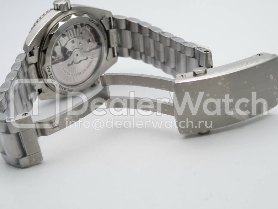 Часы Omega Seamaster Planet Ocean 600M 43.5mm