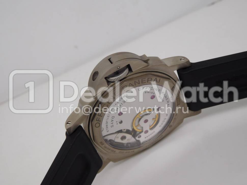 Часы Officine Panerai Luminor Marina 8 Days Titanium PAM 564