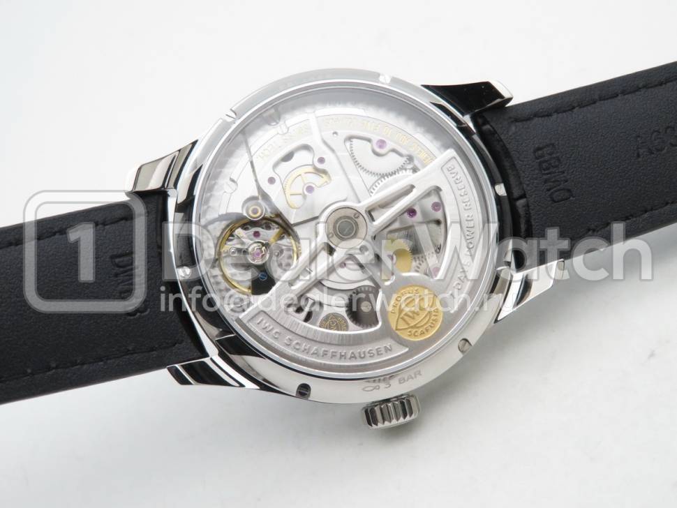 Часы IWC Portugieser Annual Calendar Edition “Pisa”