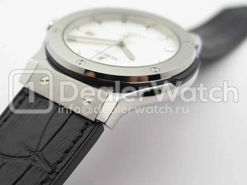 Часы Hublot Classic Fusion 42mm