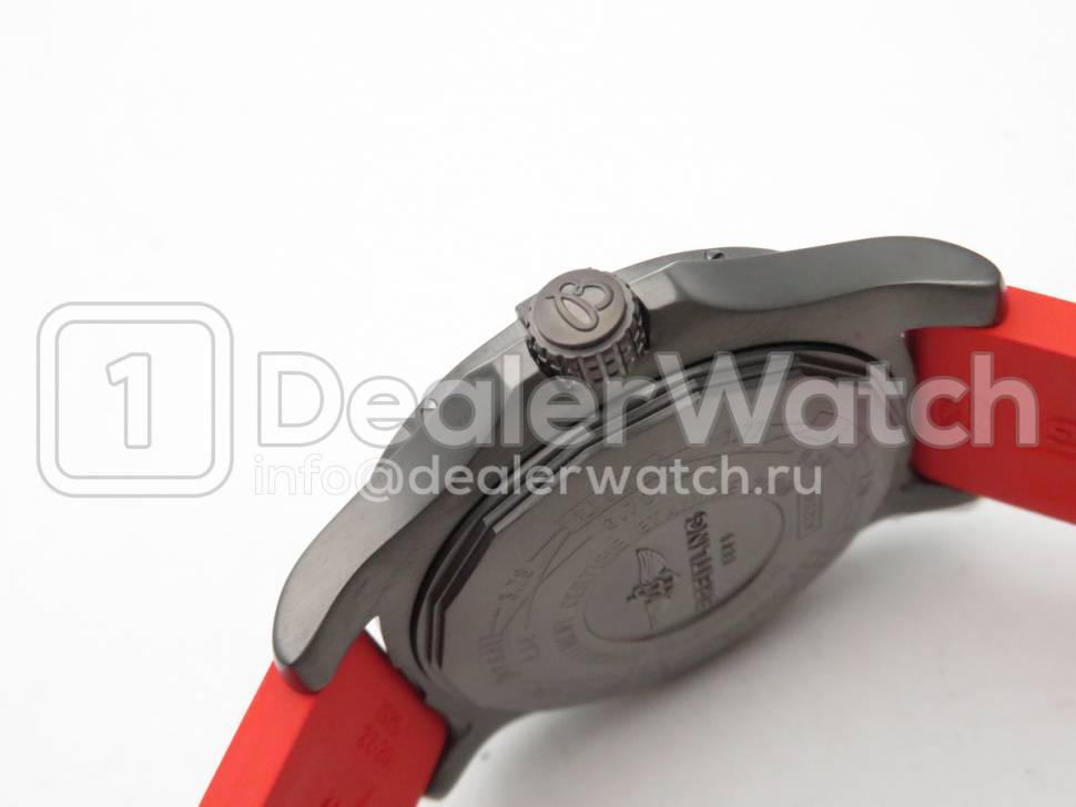 Часы Breitling Avenger II GMT