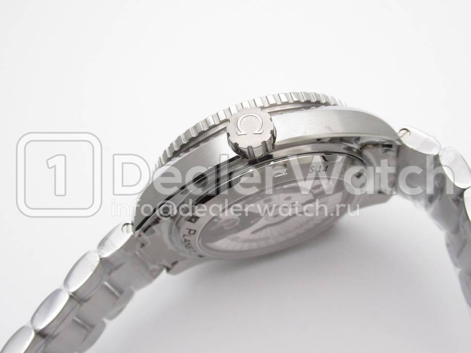 Часы Omega Planet Ocean 600 M Omega Co-Axial GMT 43.5 mm