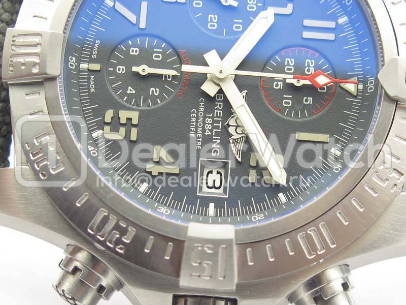 Часы Breitling Avenger Bandit Chronograph Titanium E13383