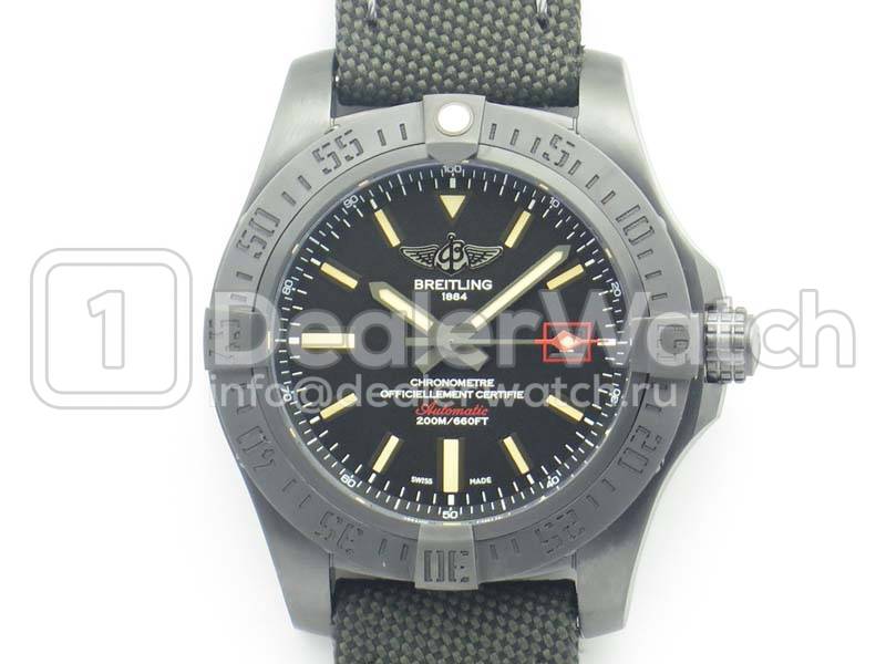 Часы Breitling Avenger Blackbird 44