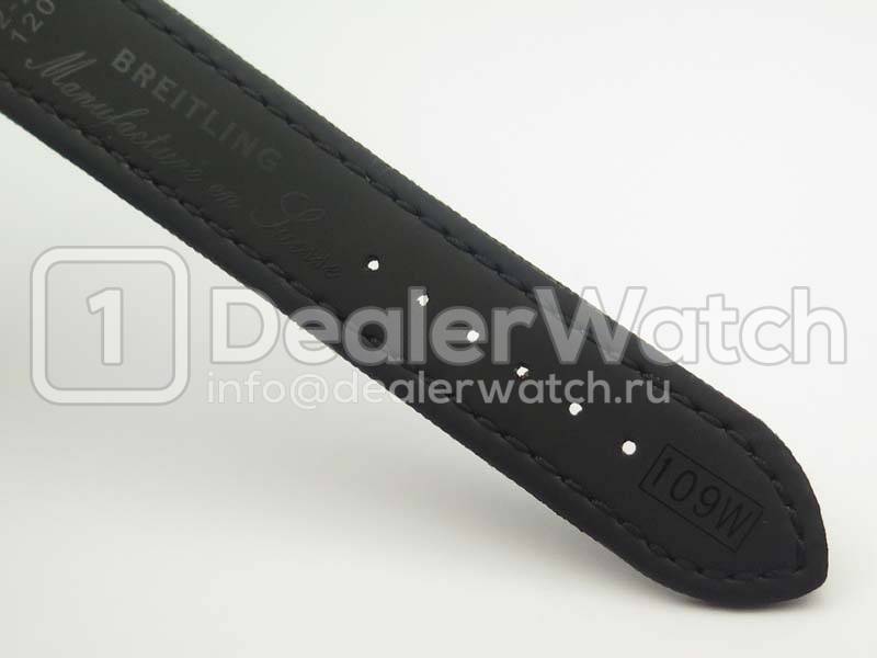 Часы Breitling Avenger Blackbird 44