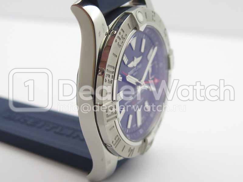 Часы Breitling Avenger II GMT