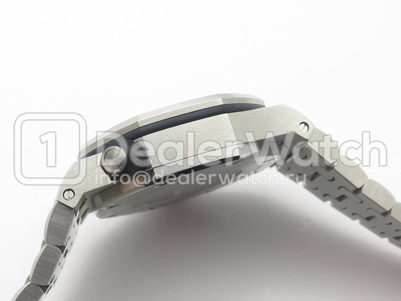Часы Audemars Piguet Royal Oak Offshore Diver 42mm