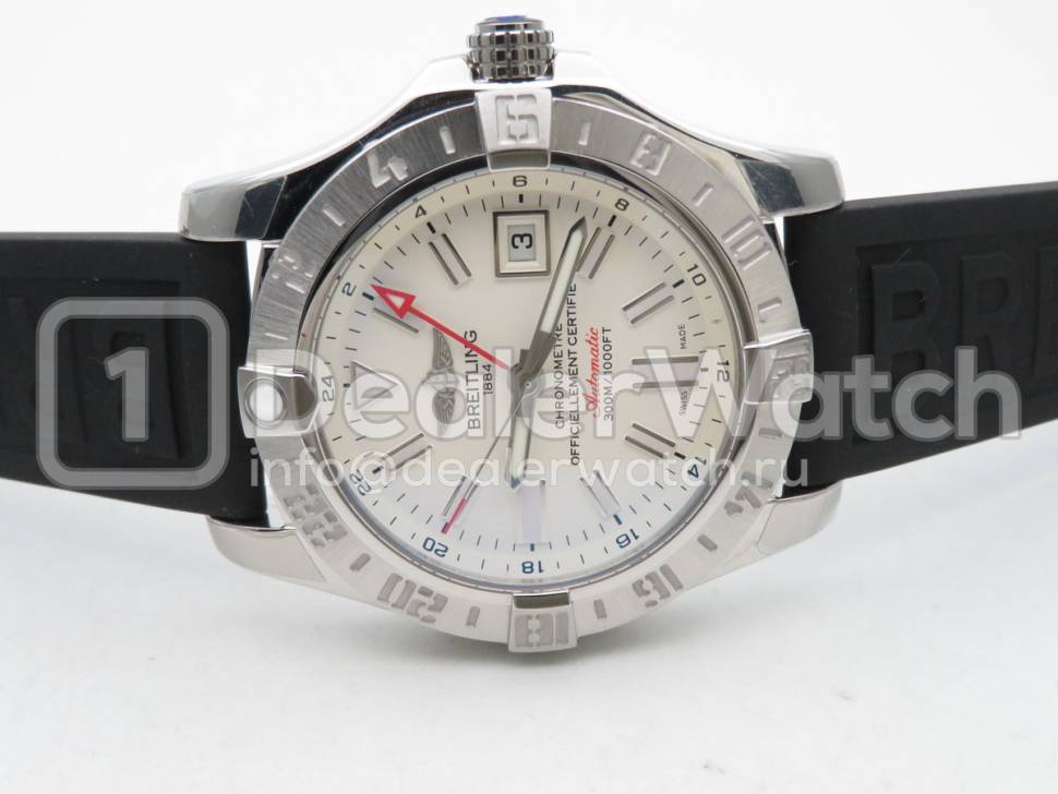 Часы Breitling Avenger II GMT