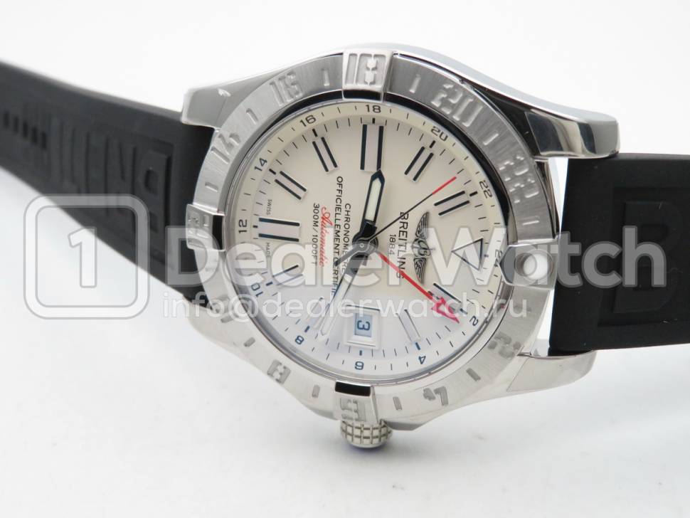 Часы Breitling Avenger II GMT