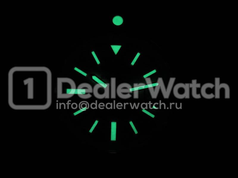 Часы Breitling Avenger II GMT