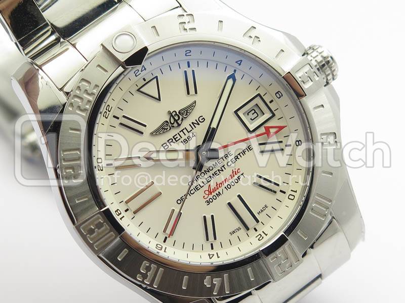 Часы Breitling Avenger II GMT