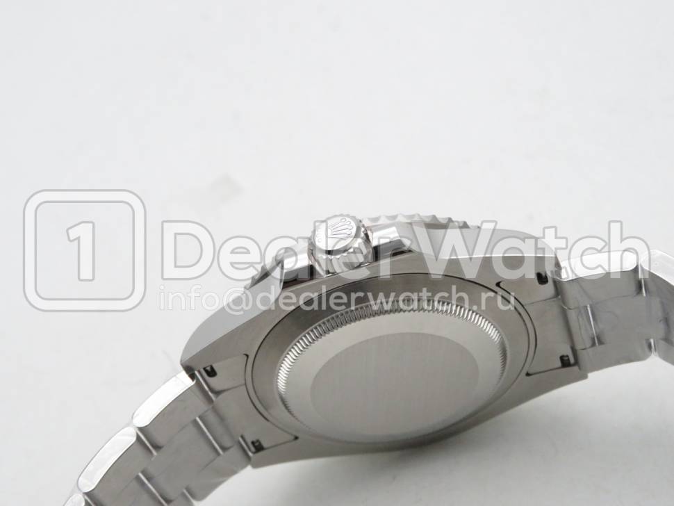 Часы Rolex Submariner Date 126610LV Kermit