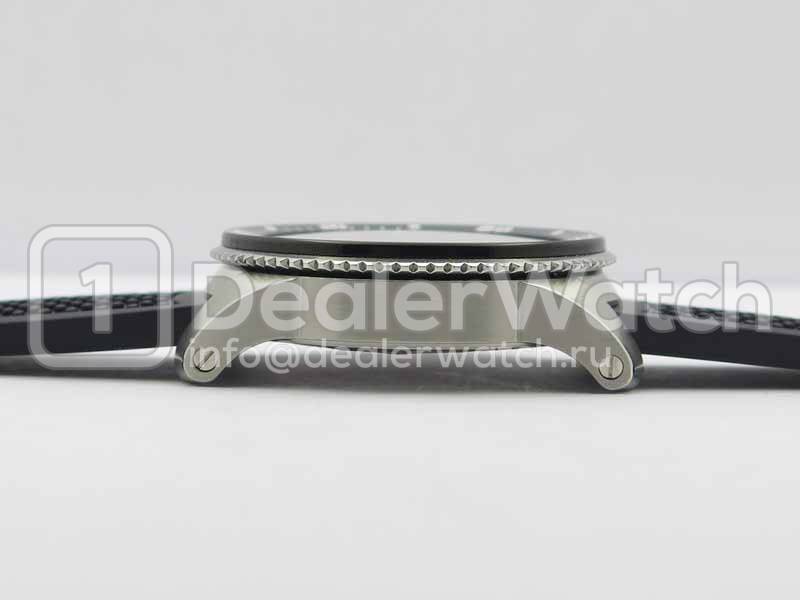 Часы Cartier Calibre de Cartier Diver W7100056