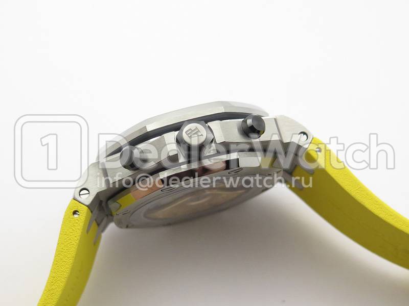 Часы Audemars Piguet Royal Oak Offshore Diver Chronograph 2016 Yellow