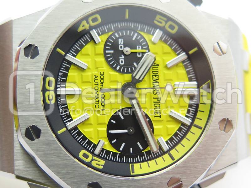 Часы Audemars Piguet Royal Oak Offshore Diver Chronograph 2016 Yellow