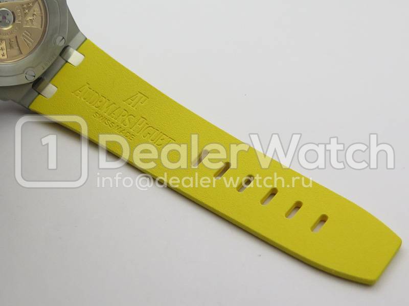 Часы Audemars Piguet Royal Oak Offshore Diver Chronograph 2016 Yellow