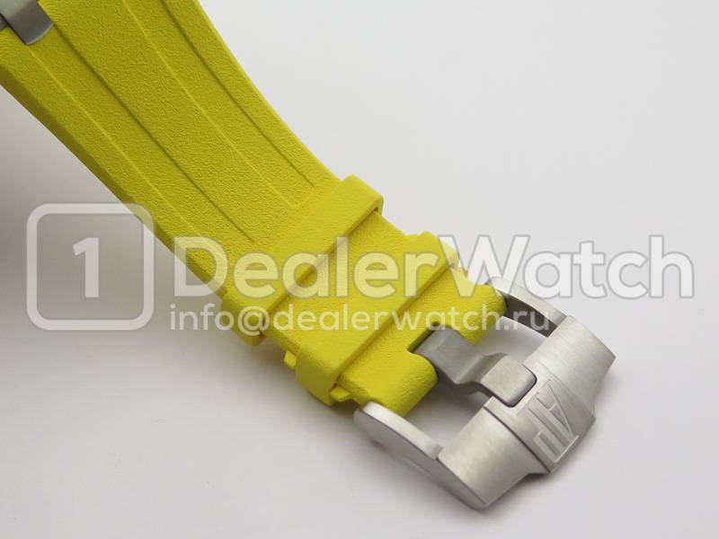 Часы Audemars Piguet Royal Oak Offshore Diver Chronograph 2016 Yellow