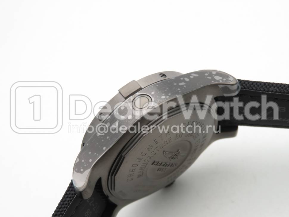 Часы Breitling Avenger II Seawolf