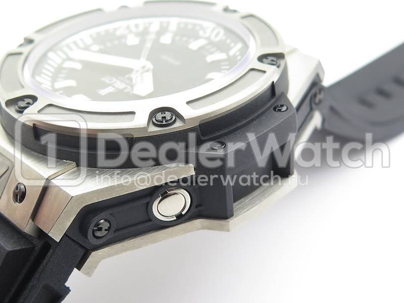 Часы Hublot King Power Diver 4000 Titanium
