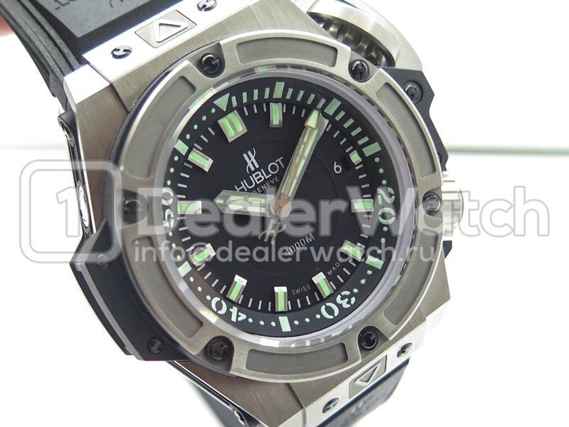 Часы Hublot King Power Diver 4000 Titanium