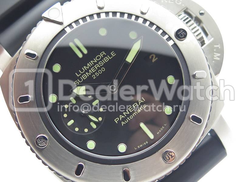Часы Officine Panerai Luminor Submersible 1950 3 Days Titanio PAM 364