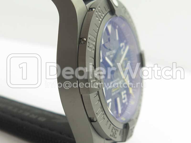 Часы Breitling Avenger Seawolf Blacksteel Code Yellow