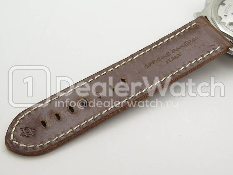 Часы Officine Panerai Luminor 1950 3 Days PAM 372