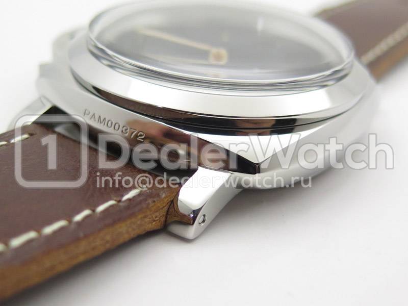 Часы Officine Panerai Luminor 1950 3 Days PAM 372