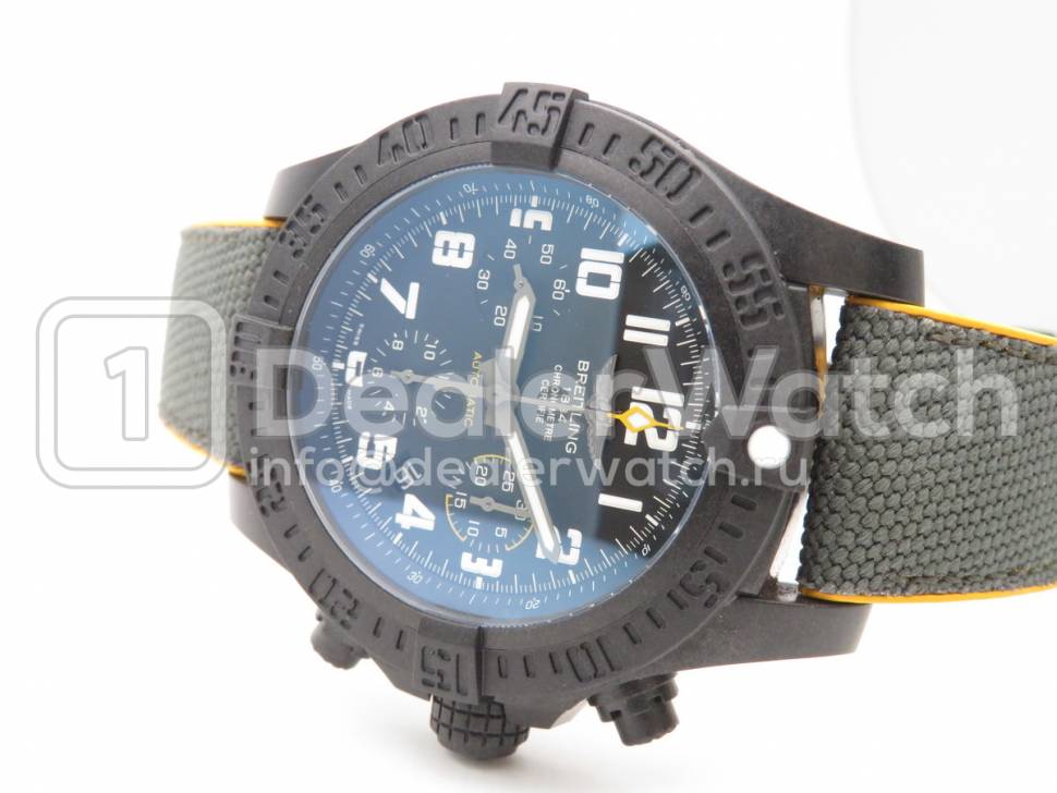 Часы Breitling Avenger Hurricane