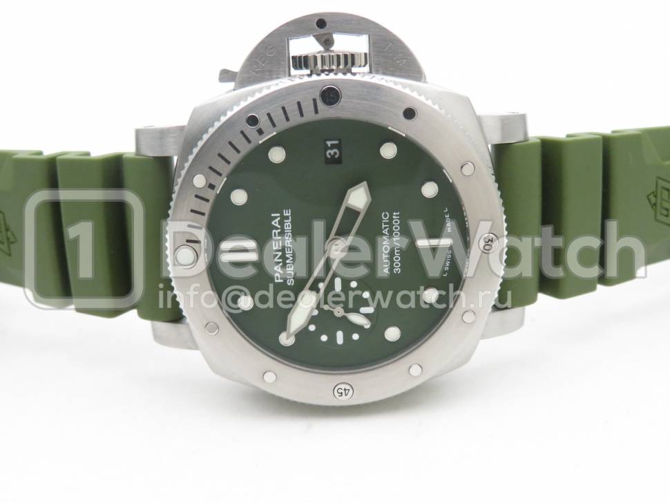 Часы Panerai Luminor Submersible Verde Militare PAM01055