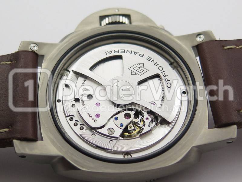 Часы Officine Panerai Luminor Submersible PAM 569 Destro