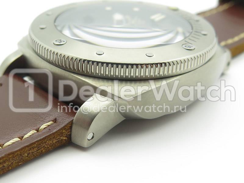 Часы Officine Panerai Luminor Submersible PAM 569 Destro