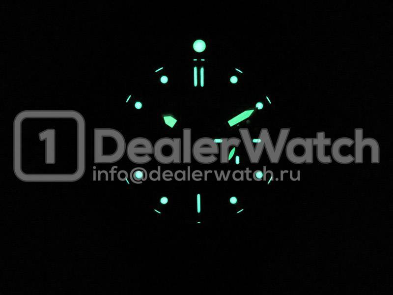Часы Officine Panerai Luminor Submersible PAM 569 Destro