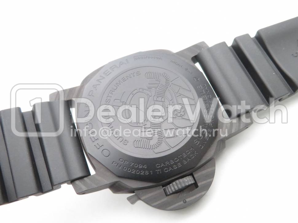 Часы Panerai Submersible Marina Militare Carbotech PAM979