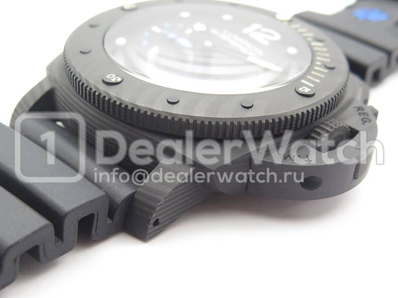 Часы Officine Panerai Luminor Submersible 1950 PAM 616 Carbotech