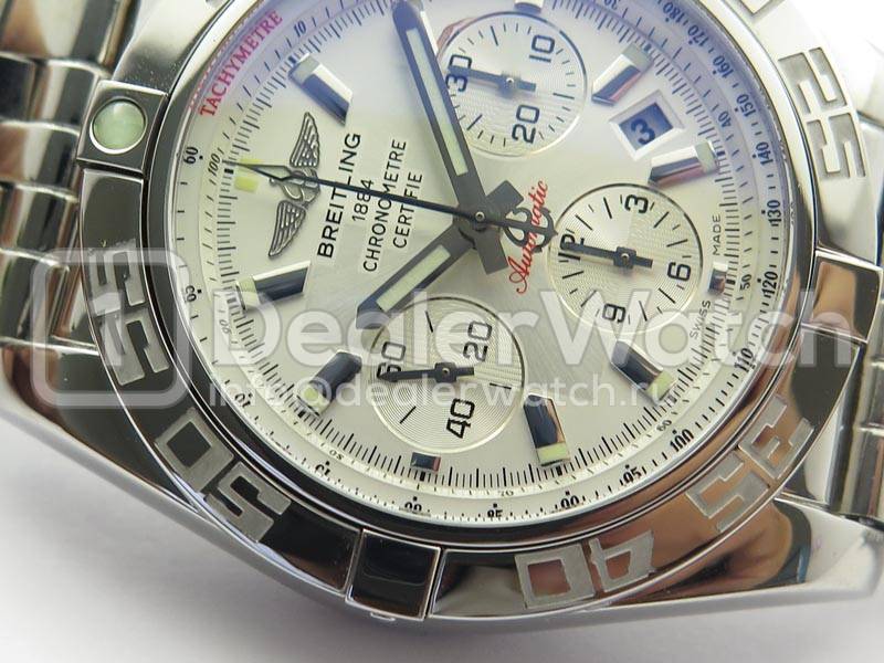 Часы Breitling Chronomat 44