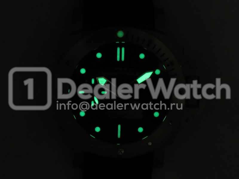 Часы Officine Panerai Luminor 1950 Submersible 3 Days Automatic PAM 682